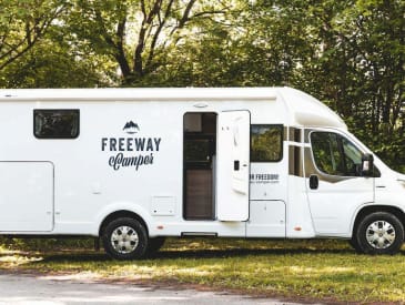 FreewayCamper RV - Teilintegriert 700, Fahrzeugabbildung