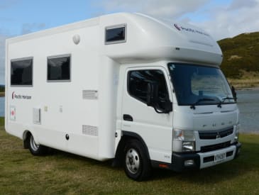 Pacific Horizon 4-Bett Fuso Motorhome, Fahrzeugabbildung