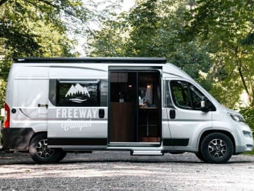 FreewayCamper Campervan 600 für 4, Fahrzeugabbildung