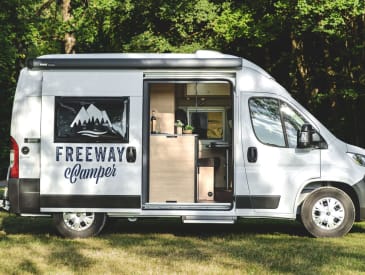 FreewayCamper Campervan 540 für 2, Fahrzeugabbildung