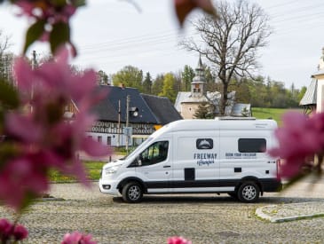 FreewayCamper Campervan 600 Adventure 4x4 für 3, Fahrzeugabbildung