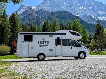 FreewayCamper RV - Alkoven 700 für 5, Fahrzeugabbildung