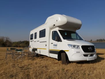 Maui Rentals 6-Bett Mercedes (M6BM), Fahrzeugabbildung