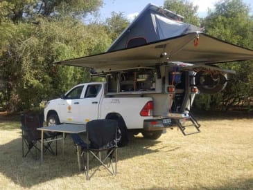 Bushlore Toyota Hilux Bushcamper 4 Pers. (HilCAM), Fahrzeugabbildung