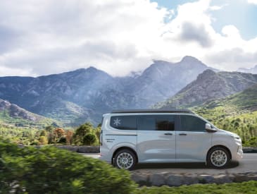 DRM Deutsche Reisemobil Vermietung GreenCamper M4GC mit Anhängerkupplung, Fahrzeugabbildung
