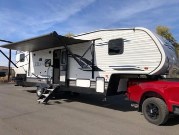 Road Camper C7 PickUp + Caravan, Fahrzeugabbildung