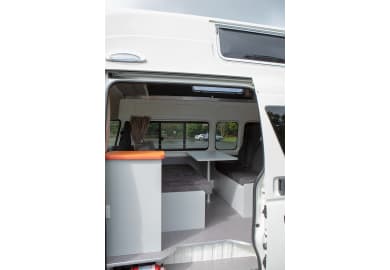 Travellers Autobarn HI5 Camper