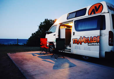Travellers Autobarn Hitop Camper