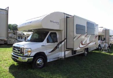 Owasco Motorhome C26 Slide-Out