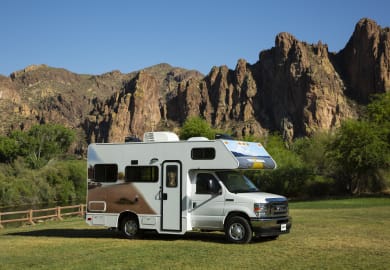 Cruise America C21 Compact Plus