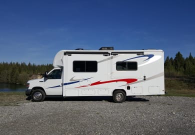 CanaDream Super Van Camper SVC