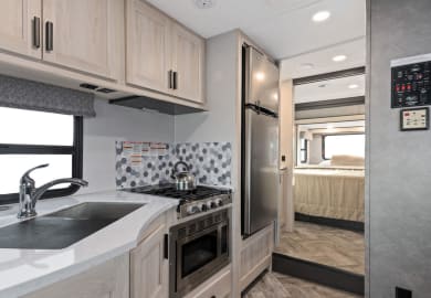 CanaDream MHB Motorhome