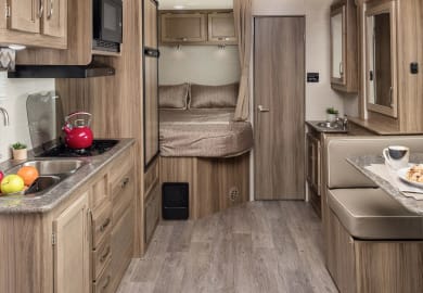 Owasco Motorhome C24