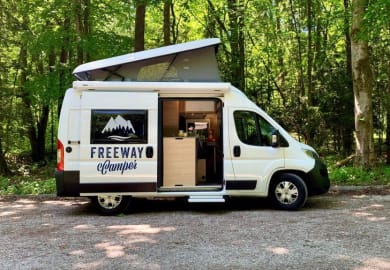 FreewayCamper Campervan 600 Family