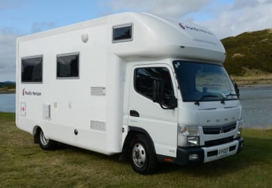 Pacific Horizon 4-Bett Fuso Motorhome