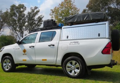 Bushlore Toyota Hilux 2 Pers. (HilC2)