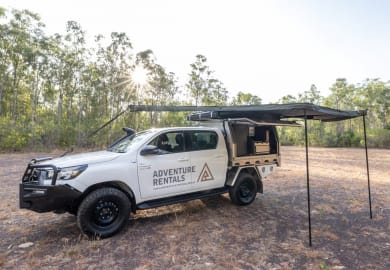 Adventure Toyota Hilux 4WD Camper Dual RTT