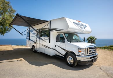 Road Bear Class C 26-28 ft