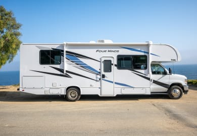 Road Bear Class C 29-31 ft