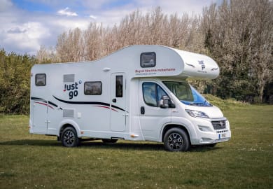 Just go Adventurer 6 Berth