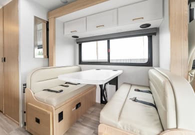 Meridian RV C-Medium Plus