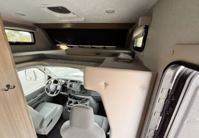 Road Camper C2 19ft Class C