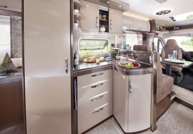 Touring Cars Small Luxury Automatik