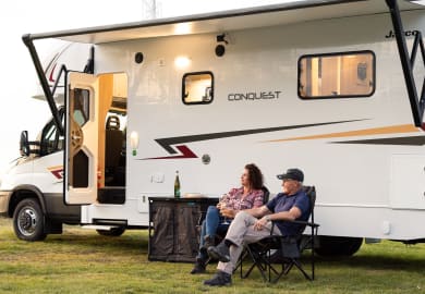 Let's Go Jayco 2 Bett Grandiose