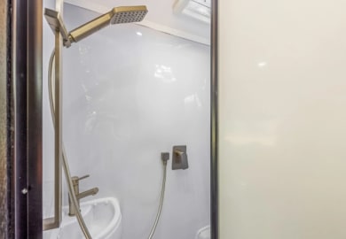 Let's Go Jayco 2 Bett Adventurer