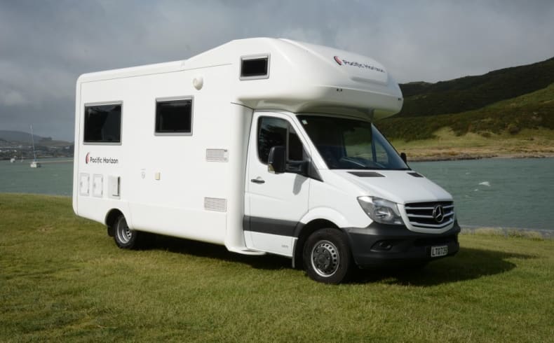 Pacific Horizon MAX 4-Bett Mercedes Motorhome, Fahrzeugabbildung