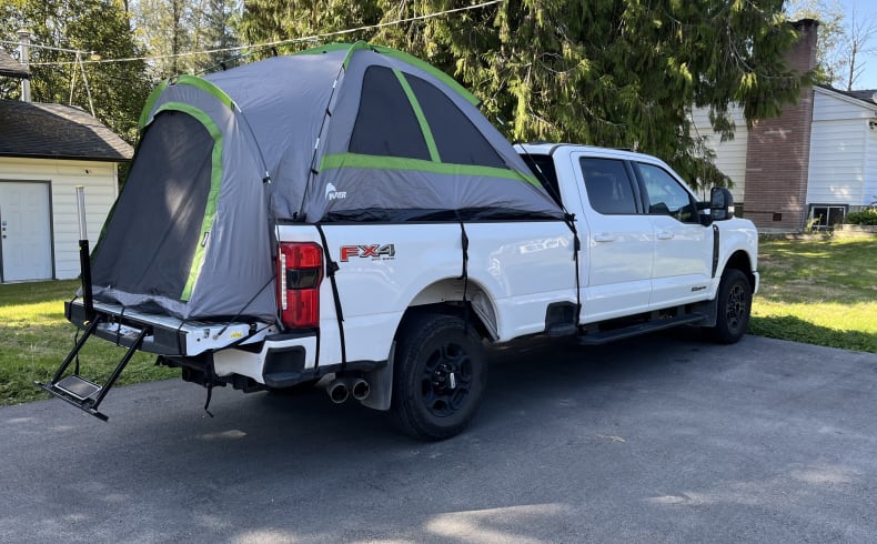Road Camper Truck mit Zelt, Fahrzeugabbildung